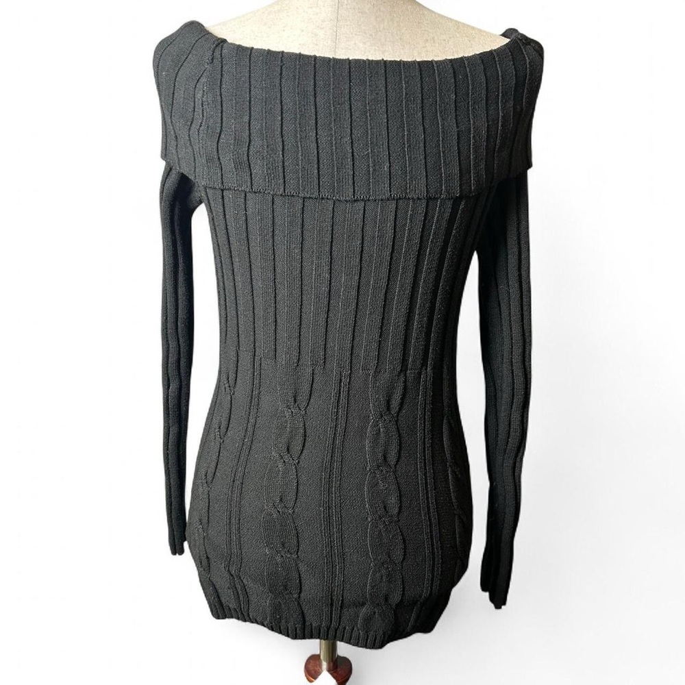 Goth Off-Shoulder Ribbed Cable Knit Sweater - Picture 2 of 4